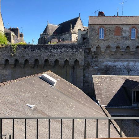 Vue Sur Remparts - Coeur De Vannes- 2Ch Buitenkant foto