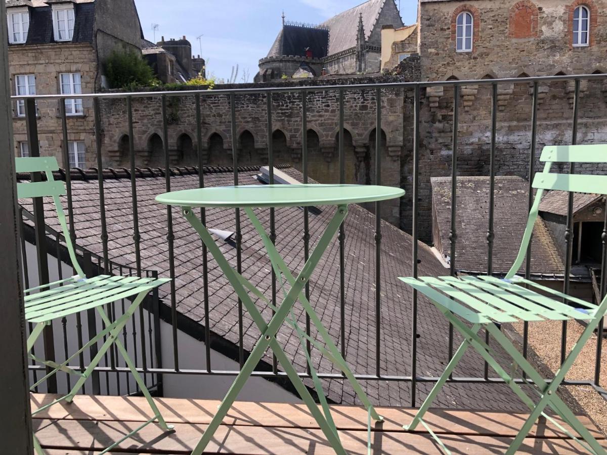Vue Sur Remparts - Coeur De Vannes- 2Ch Buitenkant foto